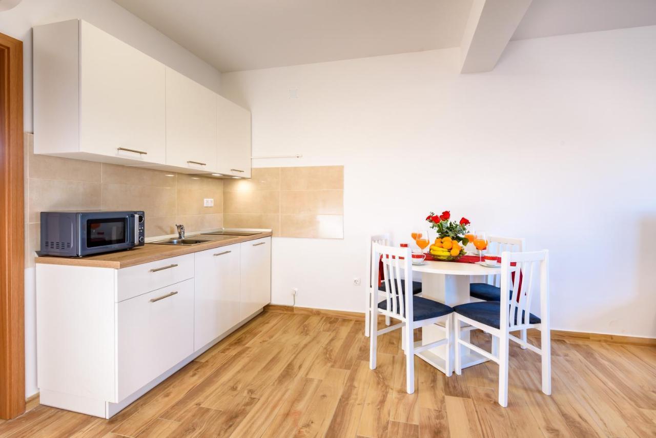 Apartman Ana, Меткович Экстерьер фото
